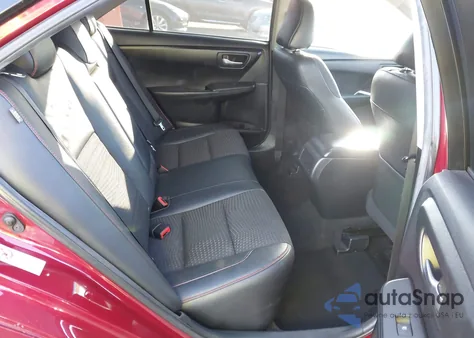 2015 Toyota Camry Se z USA, uszkodzony, nr VIN 4T1BF1FK8FU877449